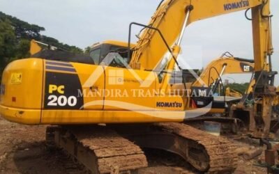 Spesifikasi Excavator PC 200 | PT. Mandira Trans Hutama
